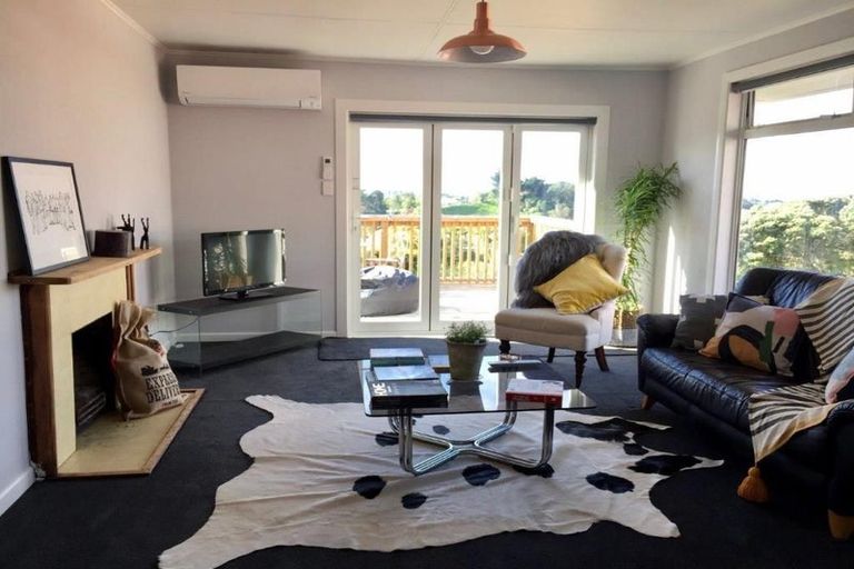 Photo of property in 56 Brois Street, Frankleigh Park, New Plymouth, 4310