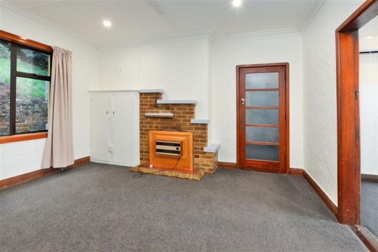 Photo of property in 86 Pine Hill Road, Dalmore, Dunedin, 9010