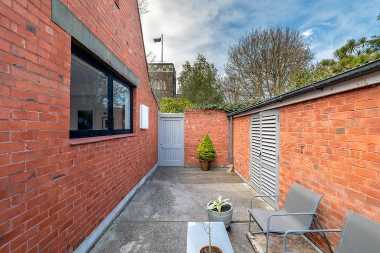 Photo of property in 155 Fendalton Road, Fendalton, Christchurch, 8041