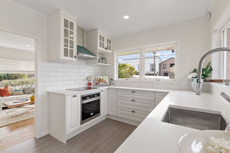 Photo of property in 1/51 Jutland Road, Hauraki, Auckland, 0622