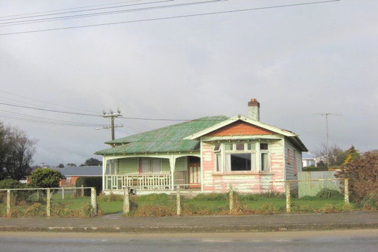 Photo of property in 30 Ferry Road, Edendale, 9825