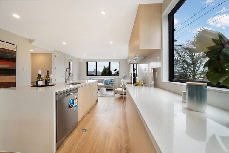 Photo of property in 1/30 Woodford Avenue, Henderson, Auckland, 0610