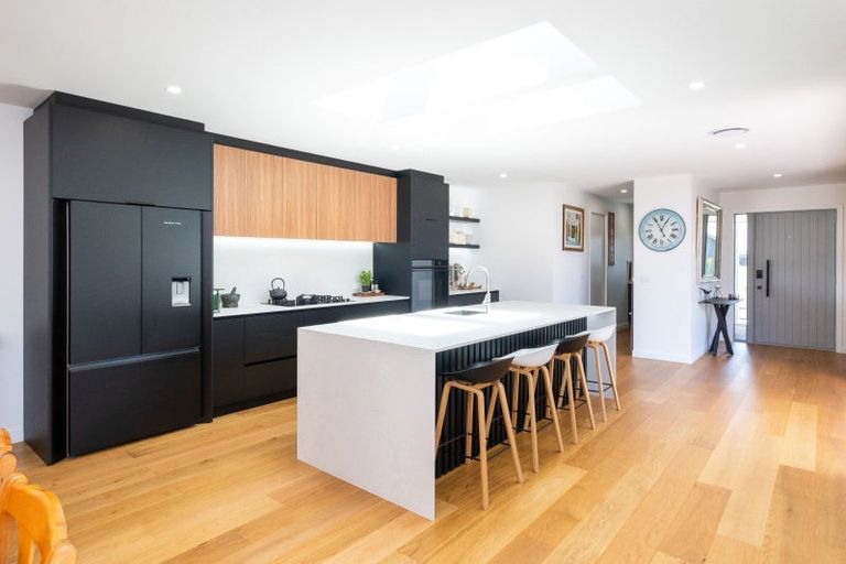 Photo of property in 7 Rangataiki Place, Awatoto, Napier, 4110