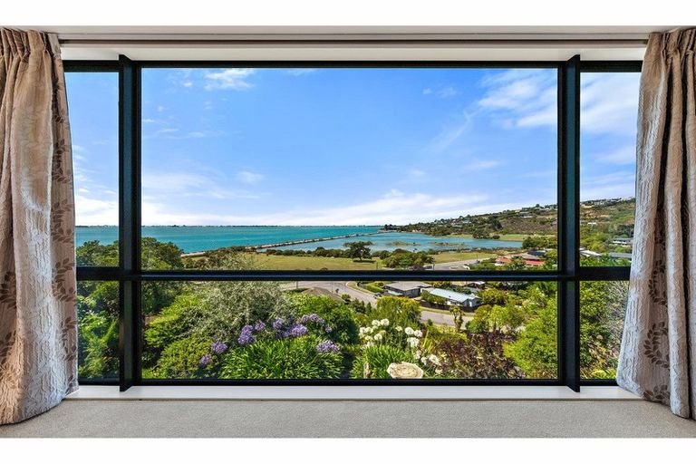 Photo of property in 35 Mount Pleasant Road, Mount Pleasant, Christchurch, 8081