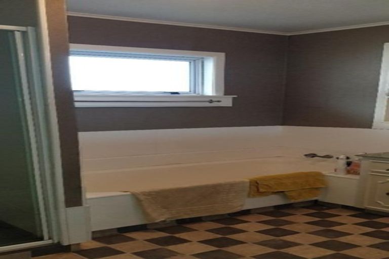 Photo of property in 167 Waihi Road, Hawera, 4610