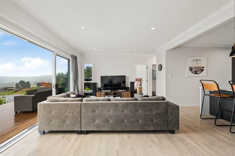 Photo of property in 45 Kittyhawk Drive, Kinloch, Taupo, 3377