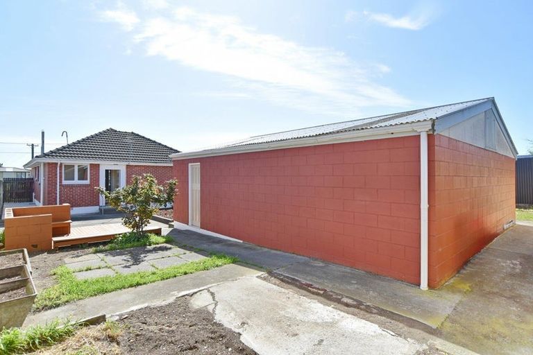 Photo of property in 28 Wimborne Crescent, Aranui, Christchurch, 8061