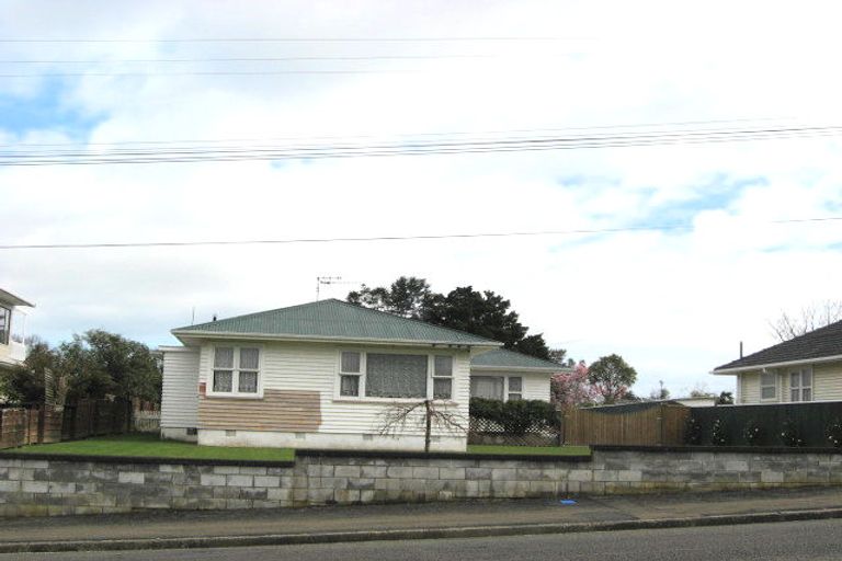 Photo of property in 243 Cambridge Street, Levin, 5510