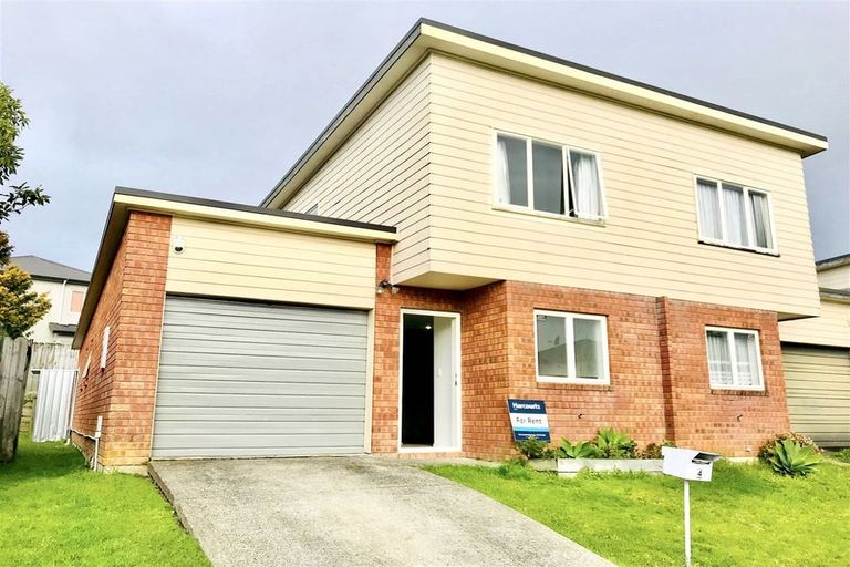 Photo of property in 4 Brashier Circle, Sunnyvale, Auckland, 0612