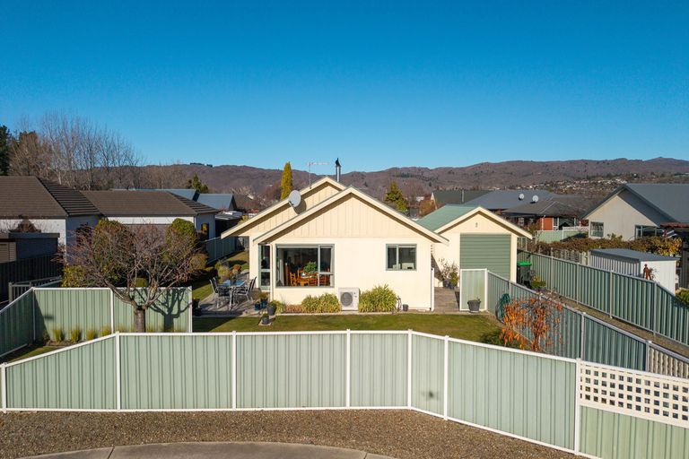 Photo of property in 4 Spruce Close, Alexandra, 9320