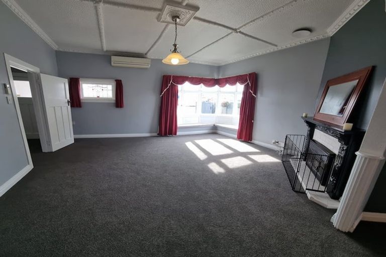 Photo of property in 404 Tremaine Avenue, Takaro, Palmerston North, 4412