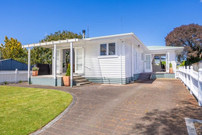 Photo of property in 14 Riverlea Road, Riverlea, Hamilton, 3216