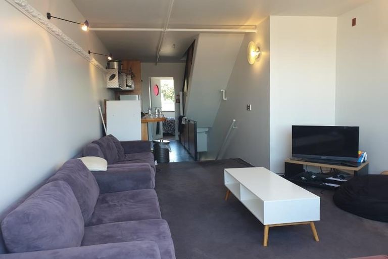 Photo of property in Qba Apartments, 4u/51 Webb Street, Mount Cook, Wellington, 6011