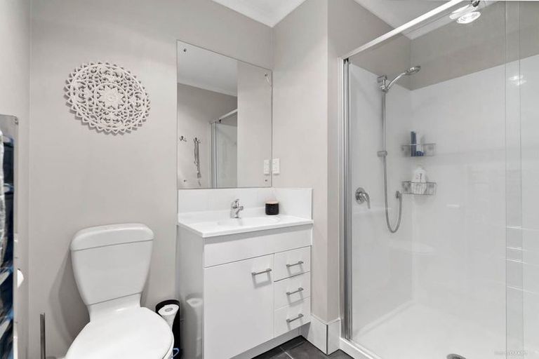 Photo of property in 6 Derg Place, East Tamaki, Auckland, 2013