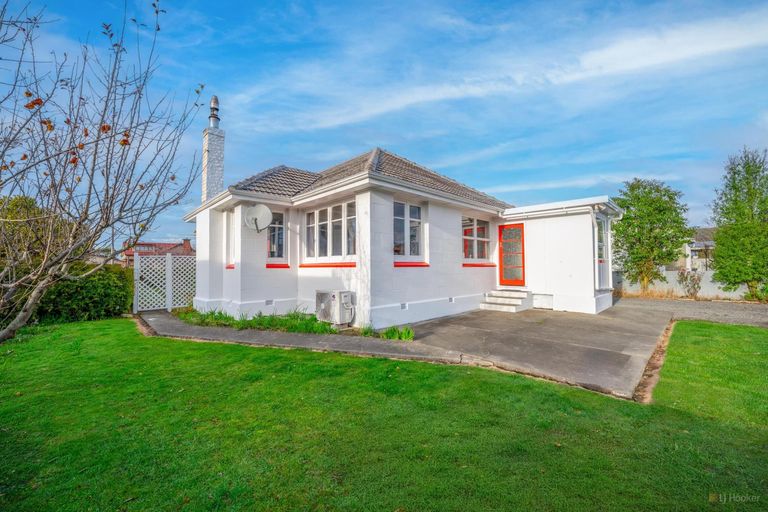 Photo of property in 26 Rhodes Street, Waimate, 7924