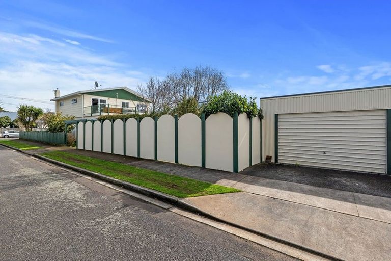 Photo of property in 23 Tokomaru Street, Welbourn, New Plymouth, 4312