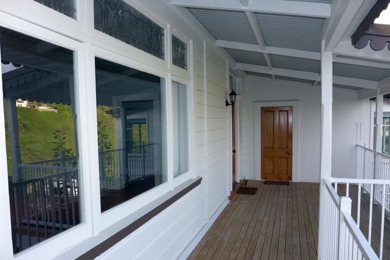 Photo of property in 5 Kowhai Road, Bluff Hill, Napier, 4110