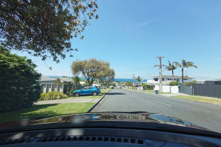 Photo of property in 64a Castor Road, Castor Bay, Auckland, 0620