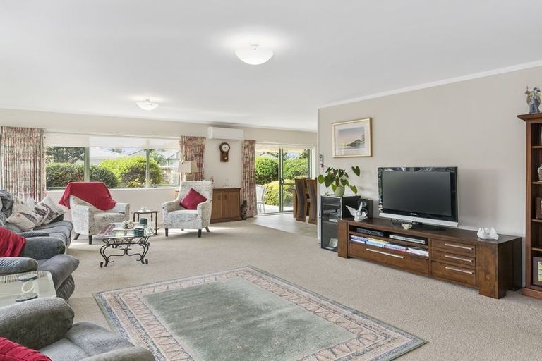 Photo of property in 111 Blake Boulevard, Papamoa Beach, Papamoa, 3118