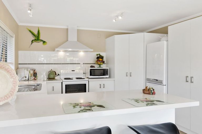 Photo of property in 111 Blake Boulevard, Papamoa Beach, Papamoa, 3118