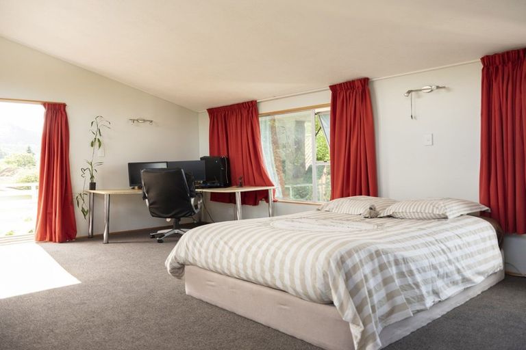 Photo of property in 11 Travis Street, Taradale, Napier, 4112