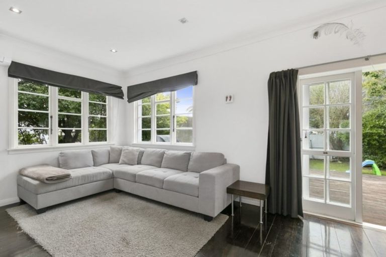 Photo of property in 11 Hinemoa Street, Waiwhetu, Lower Hutt, 5010