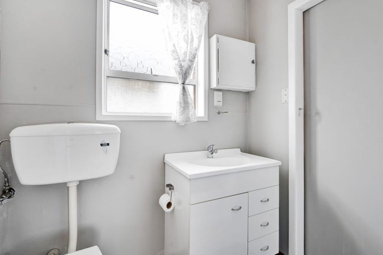 Photo of property in 2/95 Pendarves Street, New Plymouth, 4310