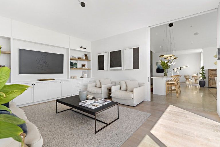 Photo of property in Dublin Street, Martinborough, 5711