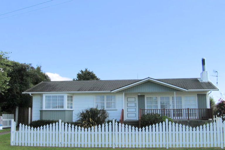 Photo of property in 6 Perepe Street, Mangakakahi, Rotorua, 3015