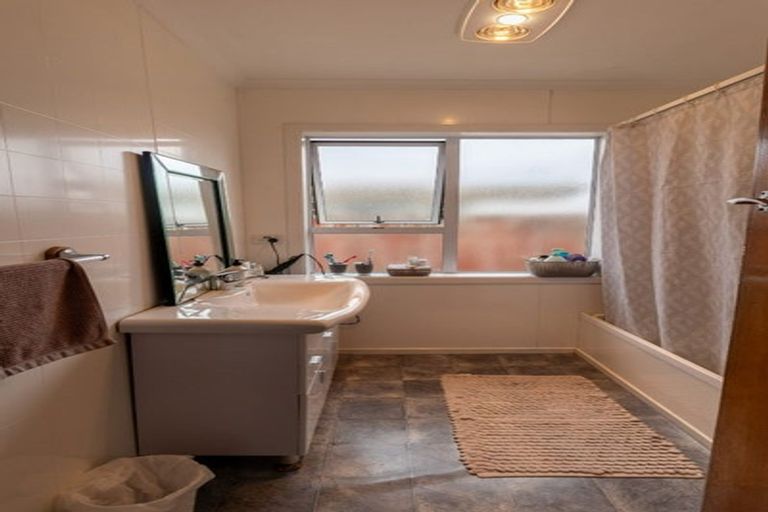 Photo of property in 9 Dyson Street, Strathern, Invercargill, 9812