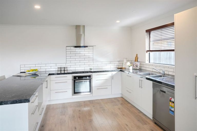 Photo of property in 9 Seaward Street, Pegasus, 7612