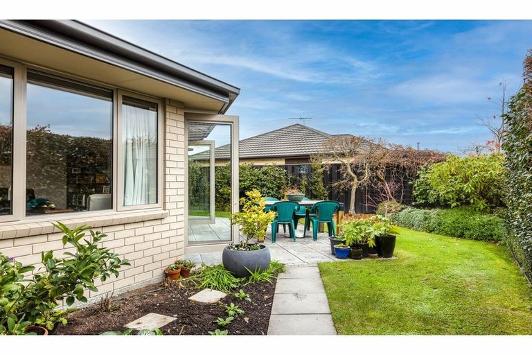 Photo of property in 12 Mistral Road, Northwood, Christchurch, 8051