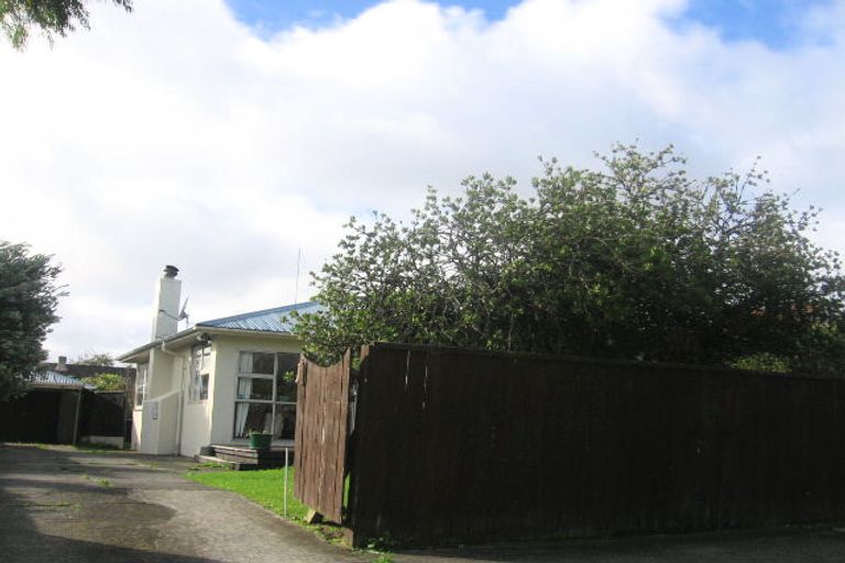 Photo of property in 33 Gloucester Street, Takaro, Palmerston North, 4412