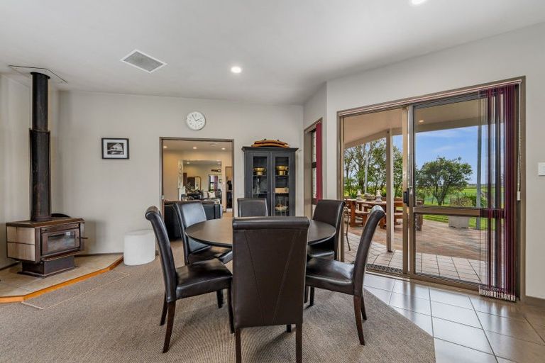 Photo of property in 537 No 1 Line, Longburn, Palmerston North, 4475