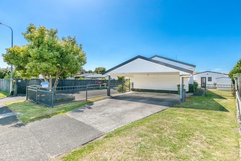 Photo of property in 3 Bartholomew Drive, Nawton, Hamilton, 3200