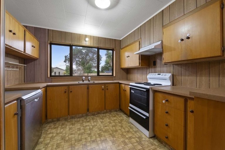 Photo of property in 45 Murray Avenue, Hawera, 4610