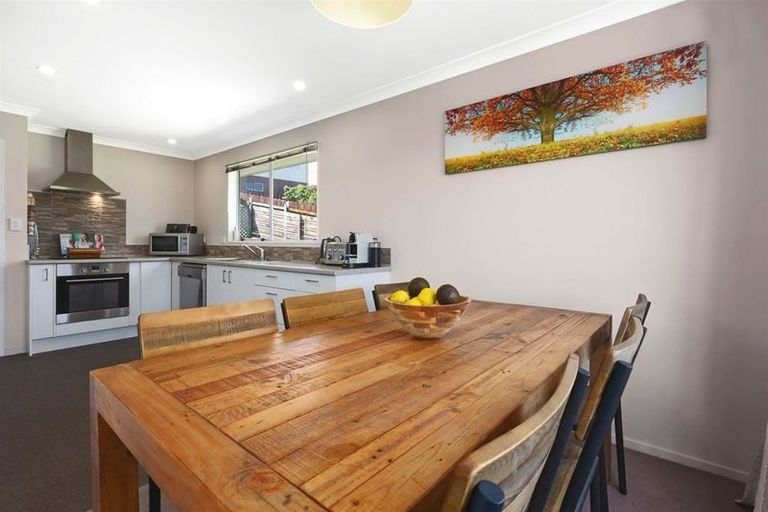 Photo of property in 8 Ensign Lane, Whitby, Porirua, 5024