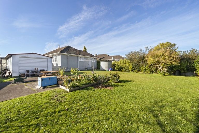 Photo of property in 18 Moheke Avenue, Roslyn, Palmerston North, 4414