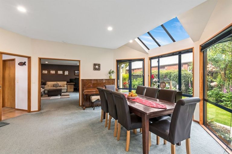 Photo of property in 88b Maidstone Road, Ilam, Christchurch, 8041