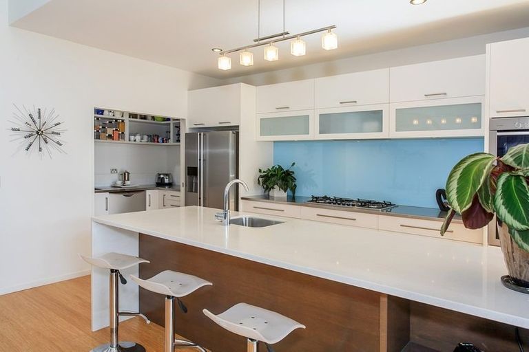 Photo of property in 59 Park Rise, Campbells Bay, Auckland, 0630