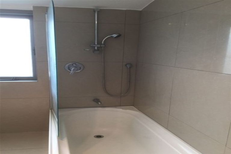 Photo of property in 1c Vanguard Road, Kelston, Auckland, 0602