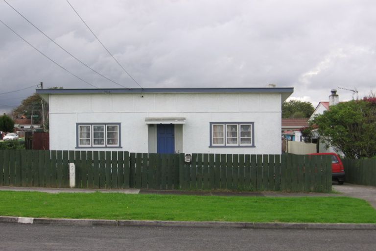 Photo of property in 1/2 Atkinson Avenue, Otahuhu, Auckland, 1062