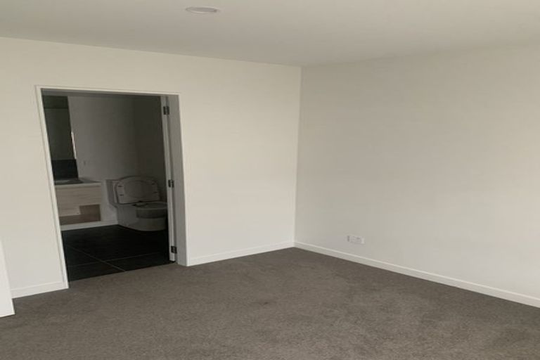 Photo of property in 44 John Street, Stokes Valley, Lower Hutt, 5019