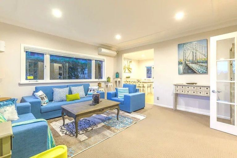 Photo of property in 8 Coronation Street, Belmont, Auckland, 0622