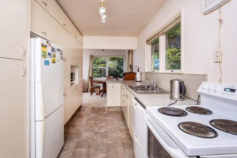 Photo of property in 35 Mcdowell Crescent, Hillcrest, Auckland, 0627