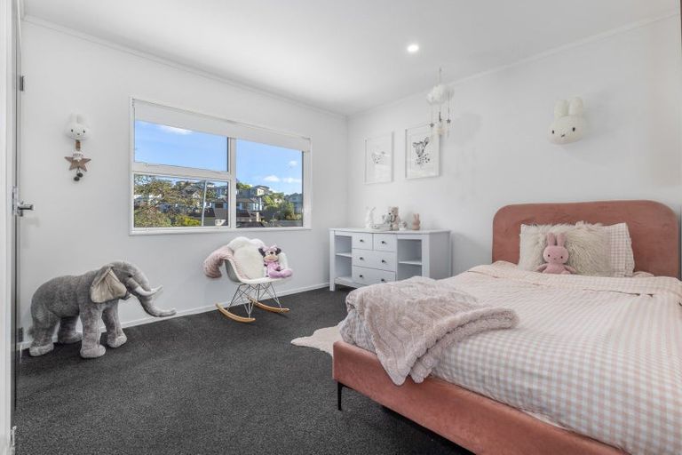 Photo of property in 11 Botany Lane, Whitby, Porirua, 5024