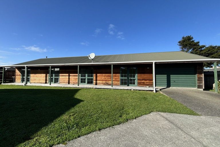 Photo of property in 806 Tremaine Avenue, Roslyn, Palmerston North, 4414