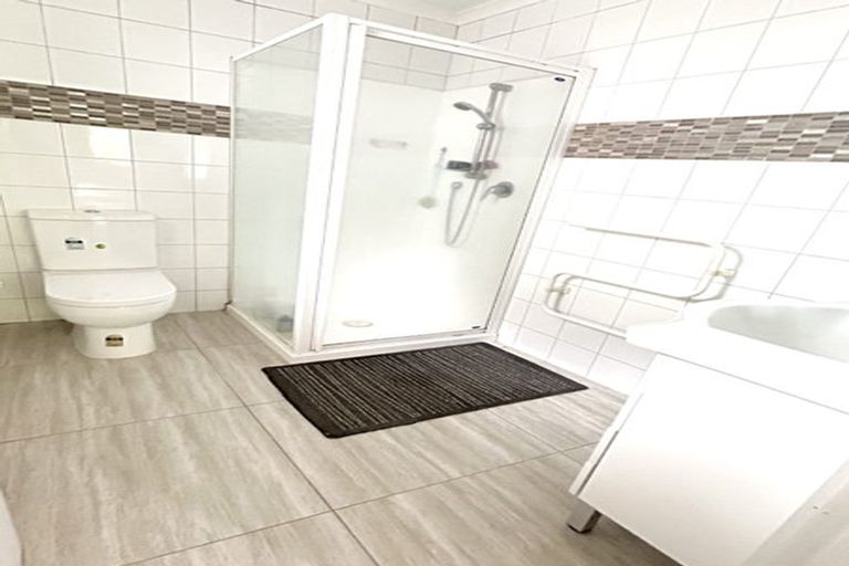 Photo of property in 7 Fernbank Lane, Greenhithe, Auckland, 0632