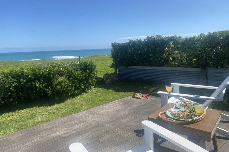 Photo of property in 17 Hickey Place, Opunake, 4616