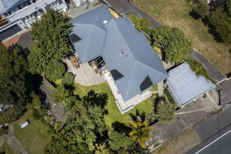 Photo of property in 363 Muritai Road, Eastbourne, Lower Hutt, 5013